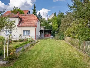 Prodej pozemku pro bydlení, Uhersko, 3765 m2