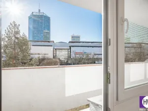 Pronájem bytu 2+kk, Praha, Hvězdova, 42 m2