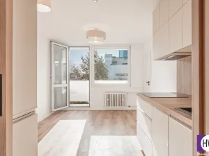 Pronájem bytu 2+kk, Praha, Hvězdova, 42 m2