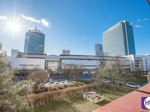 Pronájem bytu 2+kk, Praha, Hvězdova, 44 m2