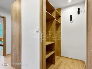 Prodej bytu 3+kk, Praha - Lhotka, Novodvorská, 69 m2
