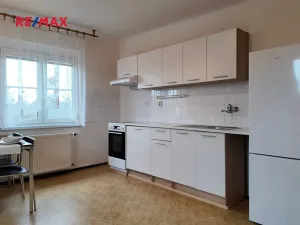 Pronájem bytu 1+kk, Senohraby, U školky, 41 m2