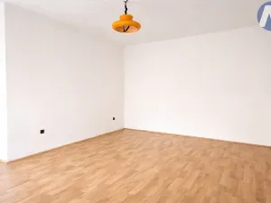 Pronájem bytu 2+kk, Vimperk, náměstí Svobody, 42 m2
