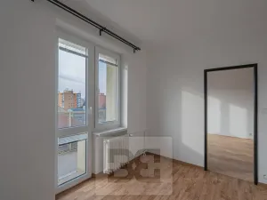 Pronájem bytu 3+kk, Praha - Hloubětín, 60 m2