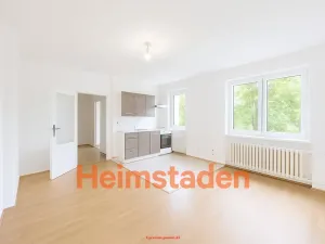 Pronájem bytu 1+kk, Karviná - Nové Město, Řecká, 28 m2