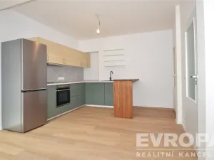 Pronájem bytu 2+kk, Praha - Vinohrady, Jagellonská, 41 m2