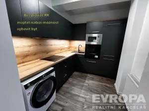 Pronájem bytu 1+kk, Žirovnice, Havlíčkovo náměstí, 32 m2