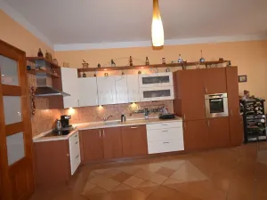 Prodej bytu 3+1, Vidnava, Radniční, 170 m2