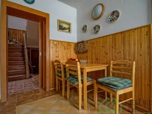 Prodej rodinného domu, Bernartice - Buková, 336 m2