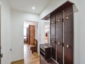 Pronájem bytu 1+kk, Praha - Háje, Bajkonurská, 27 m2