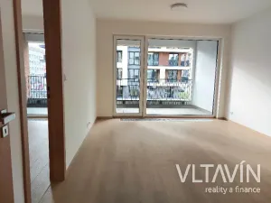 Pronájem bytu 2+kk, Praha - Hloubětín, Domalípova, 53 m2