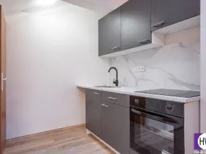 Prodej bytu 1+kk, Praha, Jagellonská, 36 m2