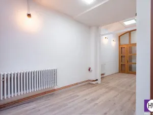 Prodej bytu 1+kk, Praha, Jagellonská, 36 m2