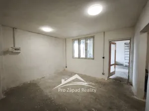 Pronájem skladu, Plzeň, 301 m2