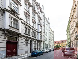 Pronájem garážového stání, Praha - Staré Město, Bílkova, 13 m2