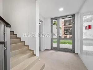 Pronájem bytu 2+kk, České Budějovice - České Budějovice 3, Hálkova, 49 m2