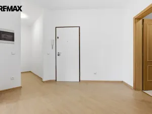 Prodej bytu 2+1, Karlovy Vary - Drahovice, Blahoslavova, 63 m2