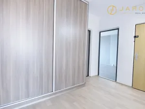 Pronájem bytu 2+1, Klášterec nad Ohří - Miřetice u Klášterce nad Ohří, 17. listopadu, 61 m2