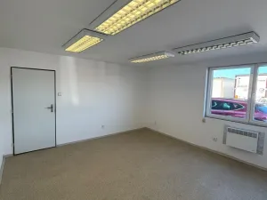 Pronájem kanceláře, Králův Dvůr, Tovární, 38 m2
