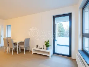 Pronájem bytu 2+kk, Praha, Azzoniho, 51 m2