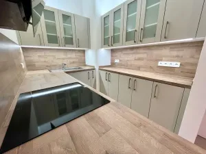 Pronájem bytu 3+1, Praha - Vinohrady, Vinohradská, 85 m2