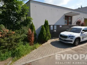 Pronájem atypického bytu, Praha - Hostivař, Na Plískavě, 47 m2