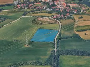 Prodej podílu pole, Chýnice, 2467 m2