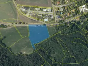 Prodej podílu pole, Davle, 2357 m2