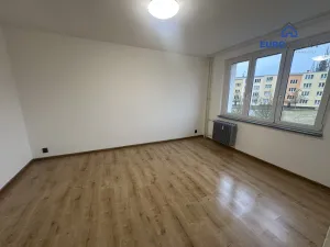 Pronájem bytu 2+kk, Karlovy Vary, Dvořákova, 38 m2
