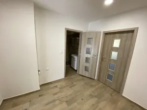 Pronájem bytu 2+kk, Liberec, Vackova, 44 m2