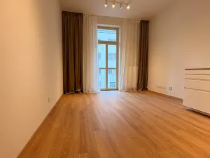 Pronájem bytu 2+kk, Praha, Plzeňská, 45 m2