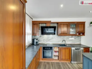 Prodej rodinného domu, Úvaly, 215 m2