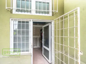 Pronájem skladu, Praha, Bohúňova, 14 m2