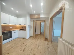 Pronájem bytu 3+1, Praha - Dejvice, Kladenská, 87 m2