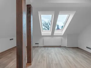 Pronájem bytu 6+kk a větší, Dolní Břežany, U Zámku, 237 m2