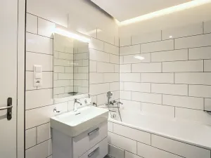 Pronájem činžovního domu, Dolní Břežany, 71 m2