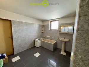 Prodej rodinného domu, Baška, 339 m2