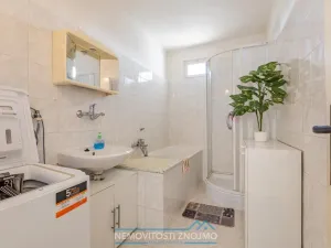 Prodej rodinného domu, Kuchařovice, Ke Kapličce, 189 m2