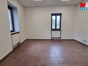 Pronájem kanceláře, Český Těšín, Ostravská, 89 m2