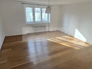 Pronájem bytu 2+kk, Praha, Zelená, 55 m2