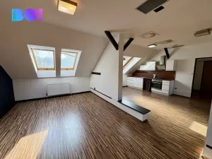 Pronájem kanceláře, Karviná, Rudé armády, 92 m2