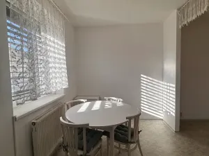 Pronájem bytu 2+kk, Pardubice, Na Labišti, 60 m2