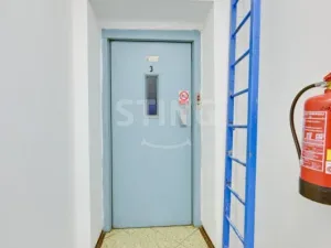 Pronájem obchodního prostoru, Babice, 300 m2
