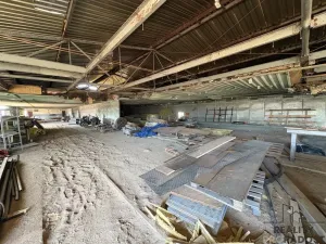 Prodej výrobních prostor, Nosislav, 1980 m2