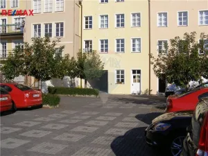 Pronájem kanceláře, Hradec Králové, Malé náměstí, 79 m2