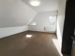 Pronájem skladu, Praha - Březiněves, Na hlavní, 331 m2