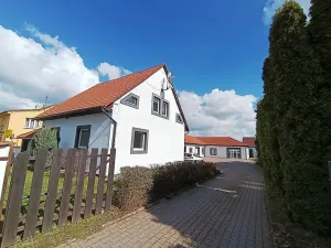 Pronájem skladu, Praha - Březiněves, Na hlavní, 374 m2