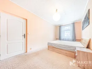 Prodej bytu 2+1, Karlovy Vary, Vítězná, 70 m2