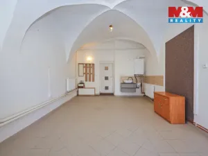 Pronájem obchodního prostoru, Polná, Sezimovo náměstí, 40 m2