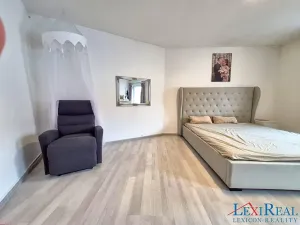 Pronájem bytu 2+kk, Praha - Čakovice, Cukrovarská, 57 m2